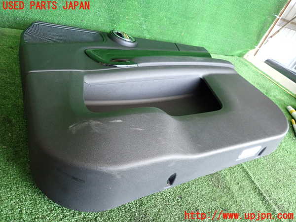 2UPJ-28871234]BMW ミニ(MINI)クーパーD クロスオーバー(YT20)右前ドア内張り 中古 F60_m0003.jpg