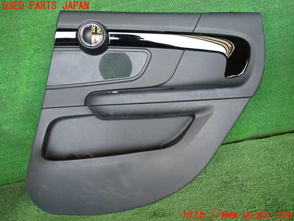 2UPJ-28871294]BMW ミニ(MINI)クーパーD クロスオーバー(YT20)右後ドア内張り 中古 F60_m0001.jpg