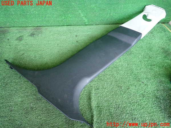 2UPJ-28877665]BMW ミニ(MINI)クーパーD クロスオーバー(YT20)右センターピラートリム 中古 F60_m0001.jpg