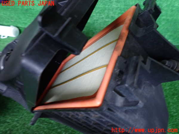 2UPJ-28892560]ジャガー・XF(J05FA)エアクリーナーボックス 中古_m0002.jpg