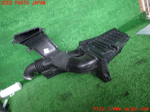 2UPJ-28892560]ジャガー・XF(J05FA)エアクリーナーボックス 中古_m0003.jpg
