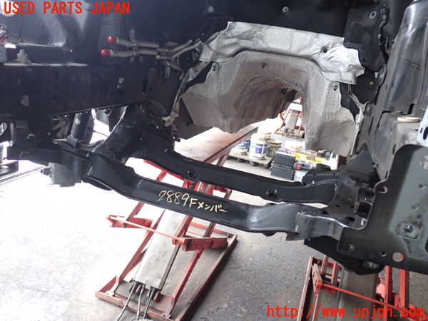 2UPJ-28895285]ジャガー・XF(J05FA)フロントメンバー 中古_m0002.jpg