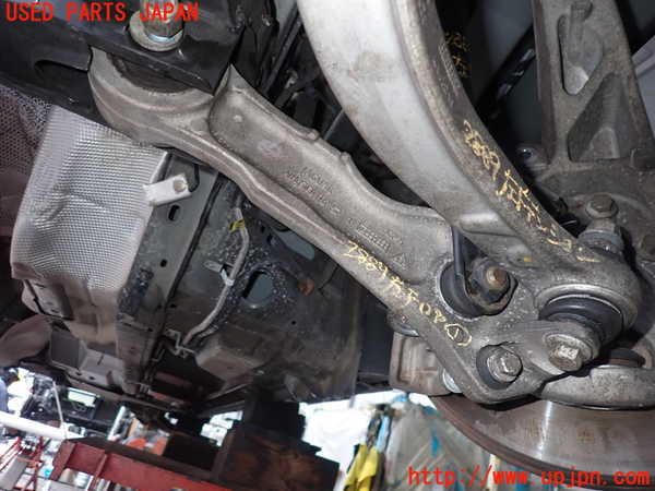 2UPJ-28895186]ジャガー・XF(J05FA)左フロントロアアーム1 中古_m0001.jpg