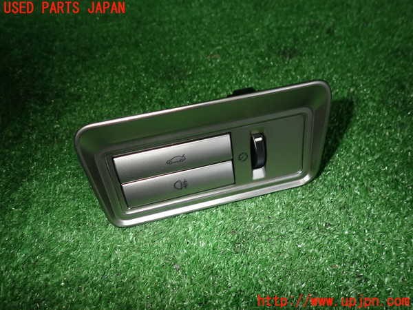 2UPJ-28896306]ジャガー・XF(J05FA)スイッチ1 (リヤフォグ、トランクオープナー) 中古_m0001.jpg