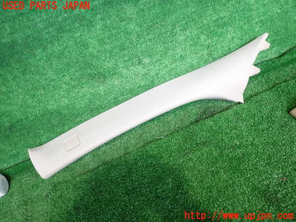 2UPJ-28897660]ジャガー・XF(J05FA)左フロントピラートリム 中古_m0001.jpg