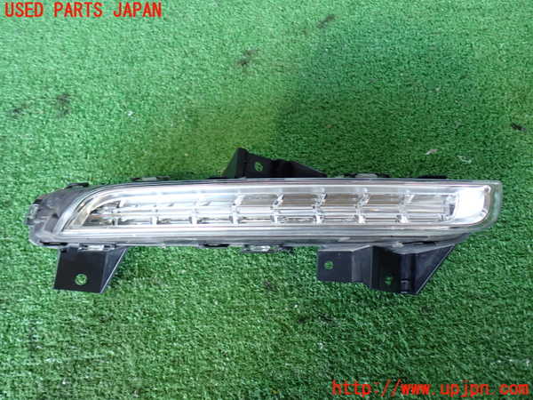 2UPJ-28911162]ポルシェ・パナメーラ S E-ハイブリッド(970CGEA)左ウィンカーレンズ 中古_m0001.jpg