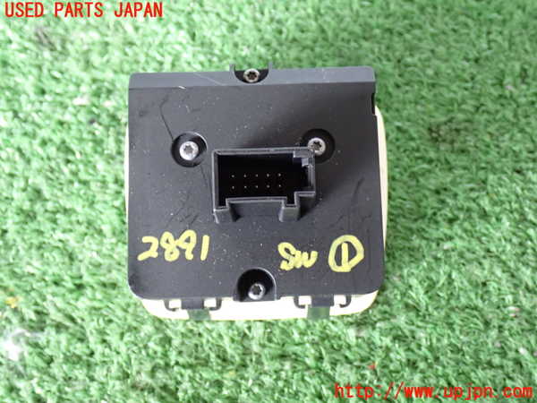 2UPJ-28916306]ポルシェ・パナメーラ S E-ハイブリッド(970CGEA)スイッチ1 (電動パーキングブレーキ) 中古_m0002.jpg