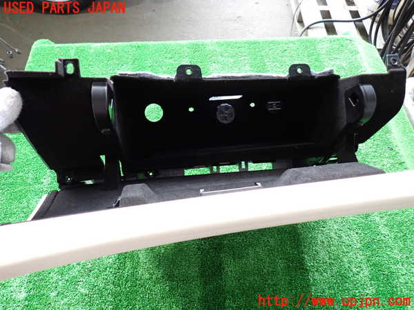 2UPJ-28917516]ポルシェ・パナメーラ S E-ハイブリッド(970CGEA)グローブボックス1 中古_m0004.jpg