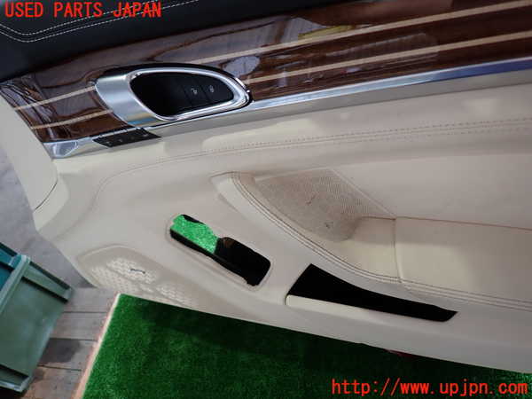 2UPJ-28911234]ポルシェ・パナメーラ S E-ハイブリッド(970CGEA)右前ドア内張り 中古_m0002.jpg