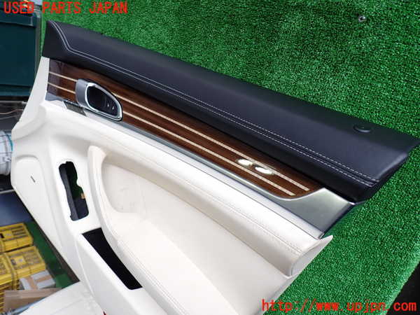 2UPJ-28911234]ポルシェ・パナメーラ S E-ハイブリッド(970CGEA)右前ドア内張り 中古_m0004.jpg