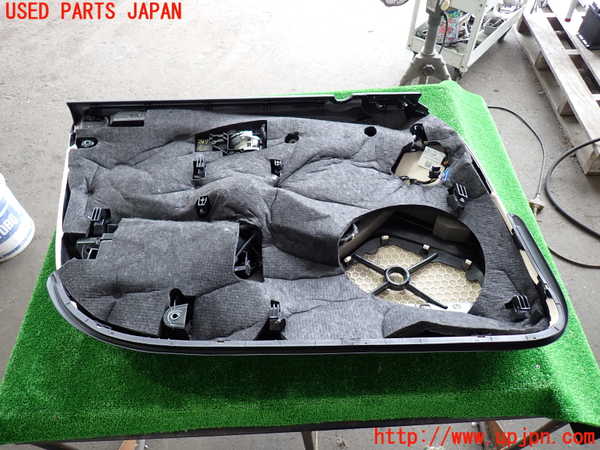 2UPJ-28911234]ポルシェ・パナメーラ S E-ハイブリッド(970CGEA)右前ドア内張り 中古_m0005.jpg