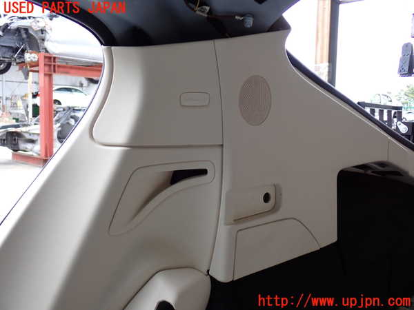 2UPJ-28917675]ポルシェ・パナメーラ S E-ハイブリッド(970CGEA)右リアピラートリム 中古_m0002.jpg