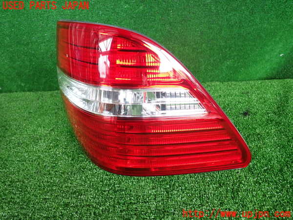 2UPJ-28921530]セルシオ(UCF31)右テールランプ 中古_m0002.jpg
