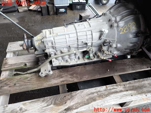 2UPJ-28923010]セルシオ(UCF31)ミッション AT 3UZ-FE 中古_m0002.jpg