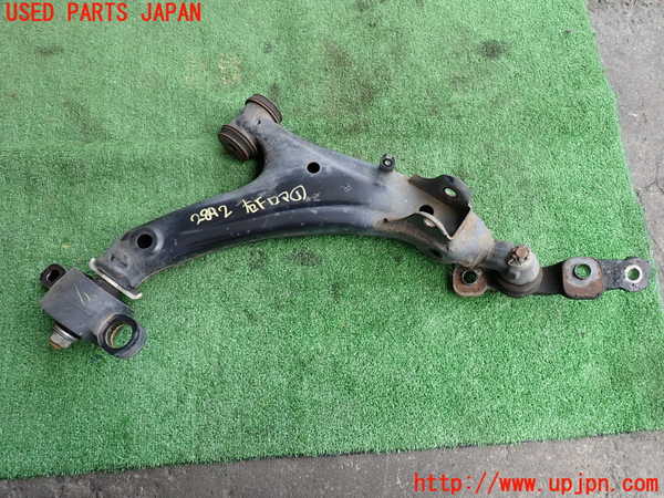 2UPJ-28925176]セルシオ(UCF31)右フロントロアアーム1 中古_m0001.jpg