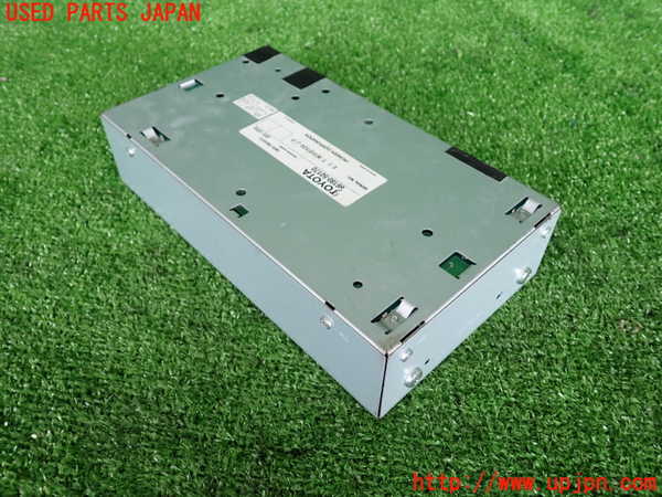 2UPJ-28926525]セルシオ(UCF31)アンプ 中古_m0001.jpg