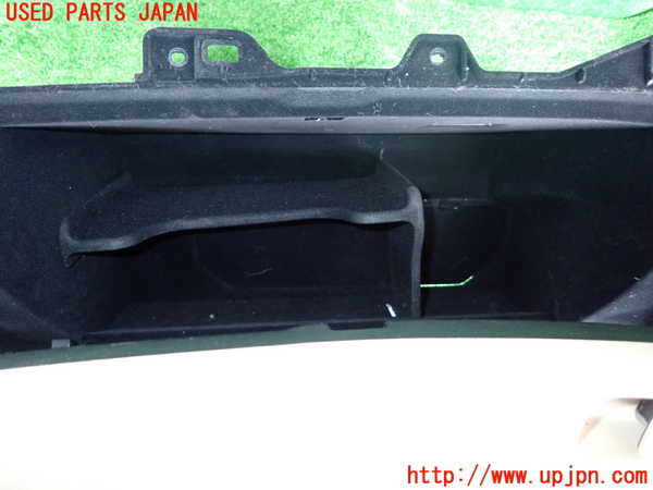 5UPJ-28927516]セルシオ(UCF31)グローブボックス1 中古_m0005.jpg