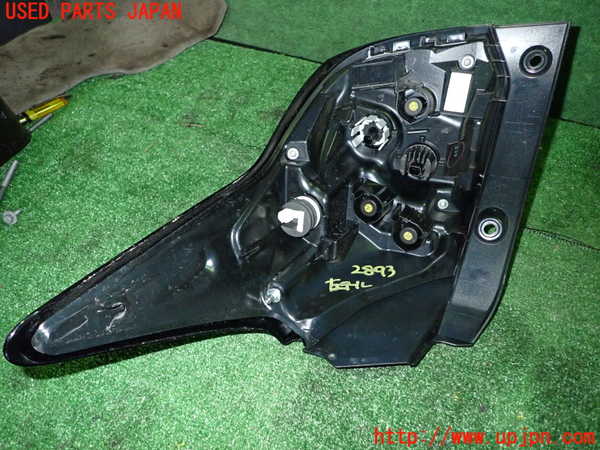 1UPJ-28931536]ヤリス(YARIS) ハイブリッド(MXPH10)左テールランプ 中古_m0002.jpg