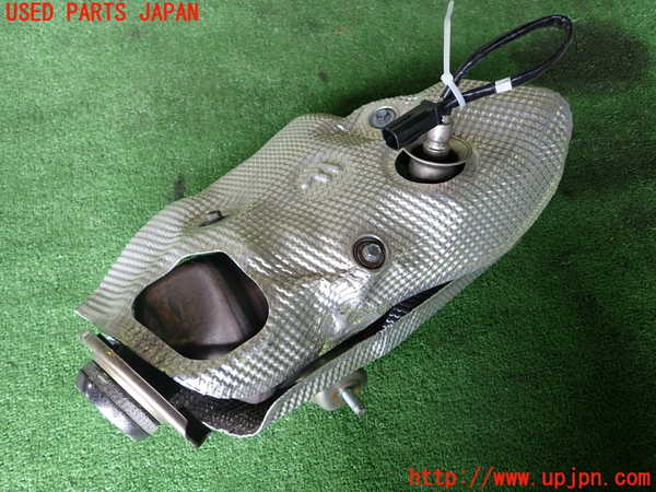 5UPJ-28932041]ヤリス(YARIS) ハイブリッド(MXPH10)エキマニ1 触媒 マニバーター 中古_m0001.jpg