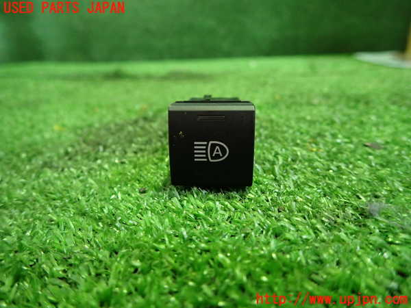 5UPJ-28936308]ヤリス(YARIS) ハイブリッド(MXPH10)スイッチ3 (オートハイビーム) 中古_m0001.jpg