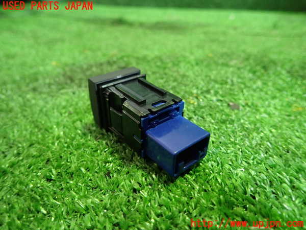 5UPJ-28936308]ヤリス(YARIS) ハイブリッド(MXPH10)スイッチ3 (オートハイビーム) 中古_m0003.jpg