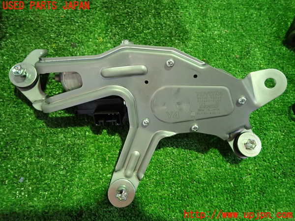 5UPJ-28936775]ヤリス(YARIS) ハイブリッド(MXPH10)リアワイパーモーター 中古_m0003.jpg
