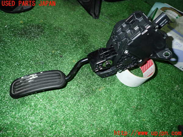 1UPJ-28936381]ヤリス(YARIS) ハイブリッド(MXPH10)センサー1 (アクセルペダル) 中古_m0001.jpg