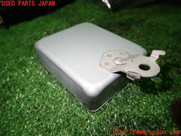 5UPJ-28936148]ヤリス(YARIS) ハイブリッド(MXPH10)コンピューター3 (86572-K0010) 中古_m0003.jpg