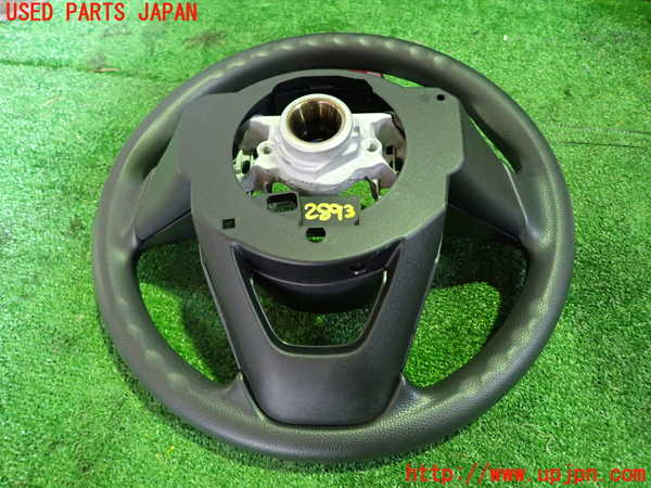 1UPJ-28937855]ヤリス(YARIS) ハイブリッド(MXPH10)ステアリングホイール 中古_m0002.jpg