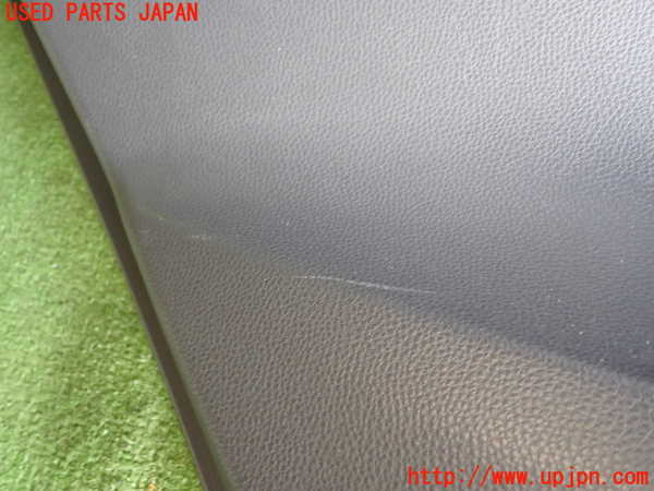 1UPJ-28931324]ヤリス(YARIS) ハイブリッド(MXPH10)左後ドア内張り 中古_m0002.jpg