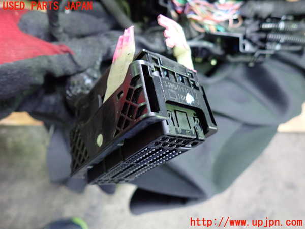 1UPJ-28942010]シトロエン・BERLINGO(ベルランゴ)(K9CYH01)エンジン YH01 中古_m0003.jpg