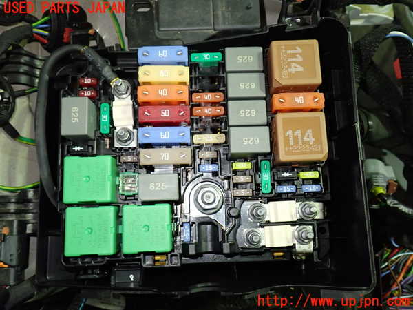 1UPJ-28946742]シトロエン・BERLINGO(ベルランゴ)(K9CYH01)ヒューズボックス2 中古_m0002.jpg