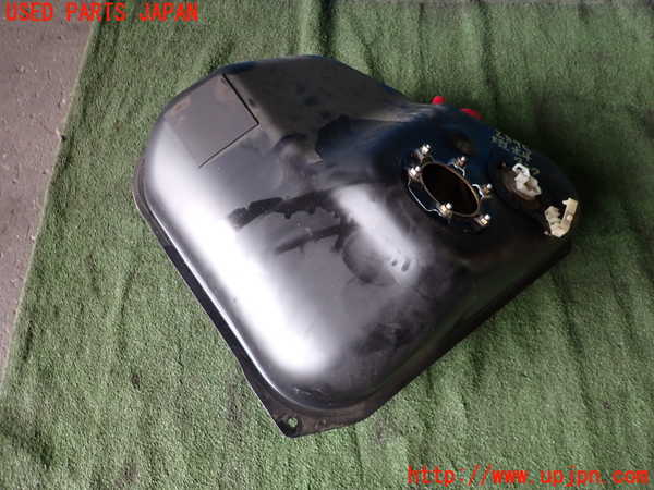 5UPJ-28952500]ビート(PP1)燃料タンク 中古_m0002.jpg