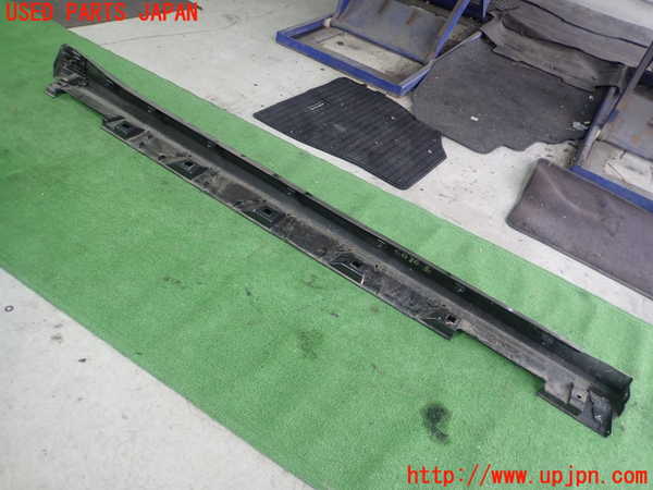 1UPJ-28961392]レヴォーグ(VN5)左サイドステップ 中古_m0002.jpg