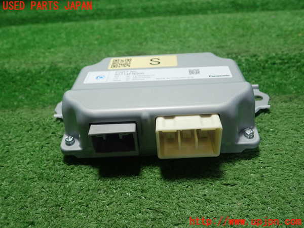 5UPJ-28966150]レヴォーグ(VN5)コンピューター5 (82714FN000) 中古_m0001.jpg