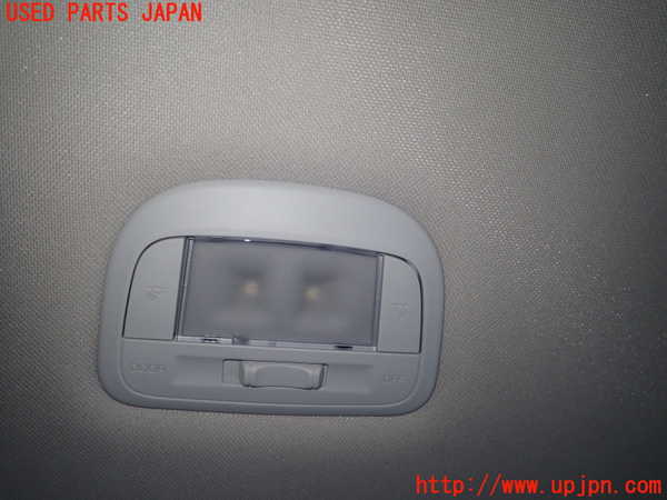 1UPJ-28966412]レヴォーグ(VN5)ルームランプ2 (2列目) 中古_m0001.jpg