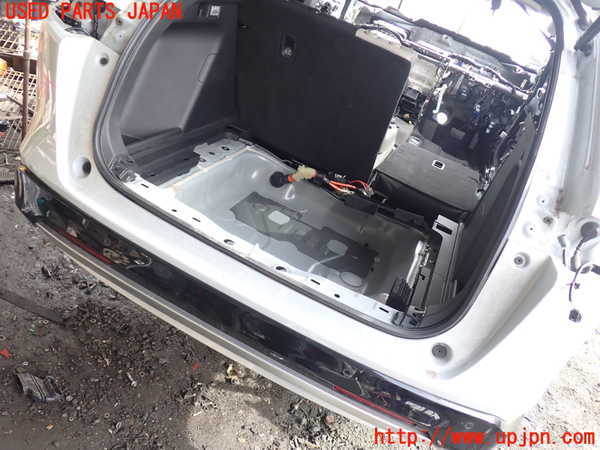 1UPJ-28971610]ヴェゼル ハイブリッド(e：HEV)(RV5)リアバンパー 中古_m0001.jpg