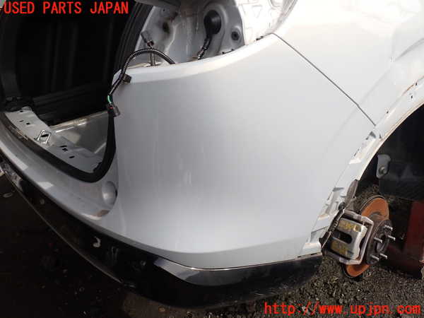 1UPJ-28971610]ヴェゼル ハイブリッド(e：HEV)(RV5)リアバンパー 中古_m0002.jpg