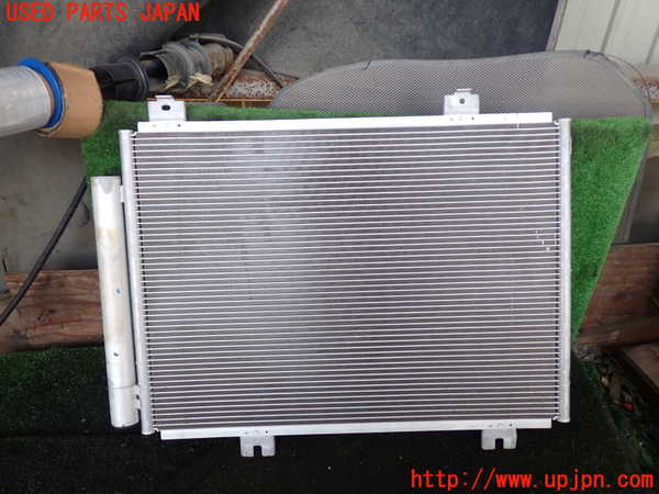 5UPJ-28976031]ヴェゼル ハイブリッド(e：HEV)(RV5)エアコンコンデンサー1 中古_m0002.jpg