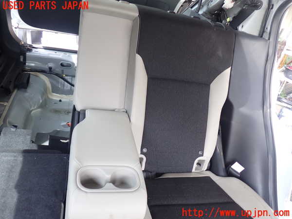 5UPJ-28977175]ヴェゼル ハイブリッド(e：HEV)(RV5)左2列目シート 中古_m0002.jpg