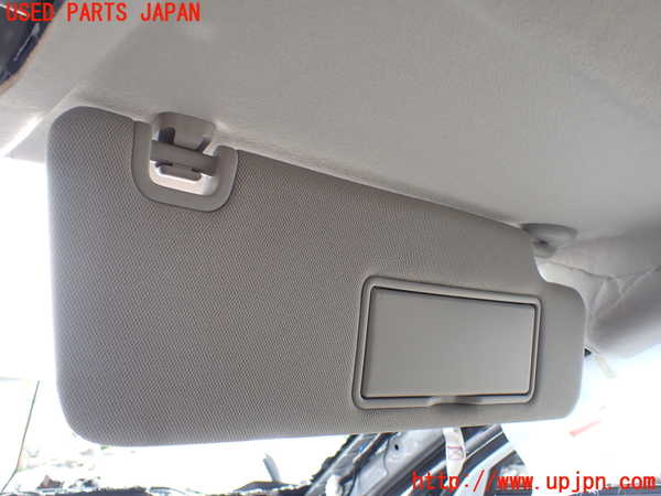 1UPJ-28977625]ヴェゼル ハイブリッド(e：HEV)(RV5)室内サンバイザー右側 中古_m0002.jpg