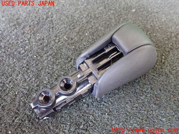 1UPJ-28977570]ヴェゼル ハイブリッド(e：HEV)(RV5)シフトノブ 中古_m0001.jpg