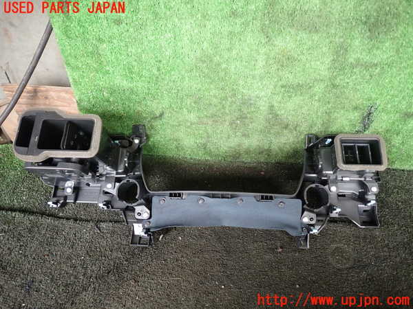 1UPJ-28977526]ヴェゼル ハイブリッド(e：HEV)(RV5)エアコン吹き出し口1 (右) 中古_m0004.jpg
