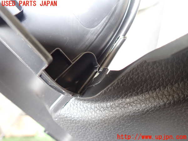 1UPJ-28977842]ヴェゼル ハイブリッド(e：HEV)(RV5)小物入れ2 中古_m0004.jpg