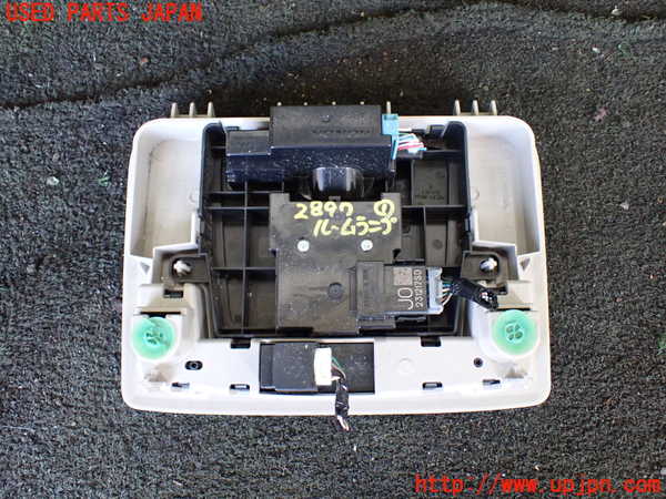 1UPJ-28976411]ヴェゼル ハイブリッド(e：HEV)(RV5)ルームランプ1 (1列目) 中古_m0002.jpg