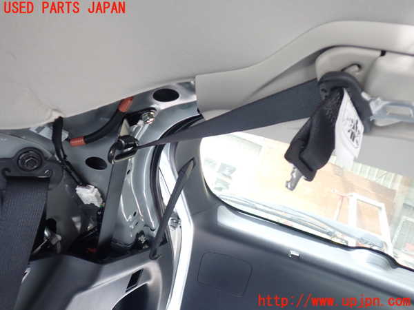 1UPJ-28977135]ヴェゼル ハイブリッド(e：HEV)(RV5)真中2列目シートベルト 中古_m0001.jpg