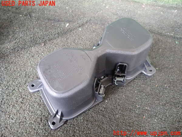 1UPJ-28977810]ヴェゼル ハイブリッド(e：HEV)(RV5)ドリンクホルダー 中古_m0002.jpg