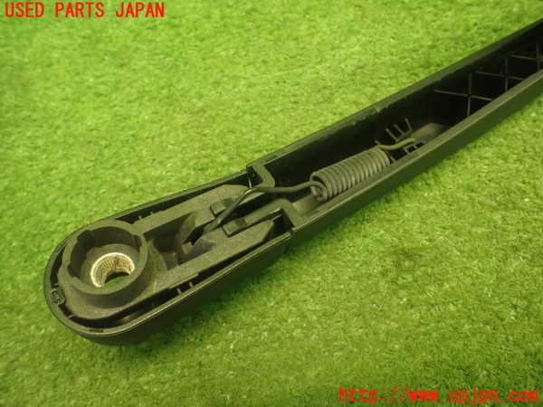 1UPJ-28981661]BMW ミニ(MINI)クーパーD F55(XT15)リアワイパーアーム1 中古_m0003.jpg
