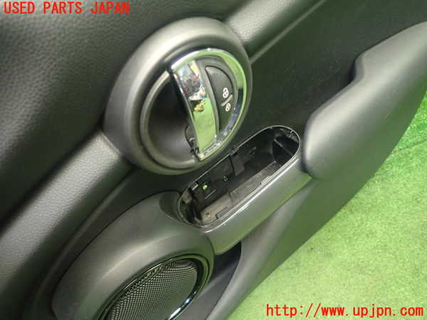 1UPJ-28981234]BMW ミニ(MINI)クーパーD F55(XT15)右前ドア内張り 中古_m0002.jpg