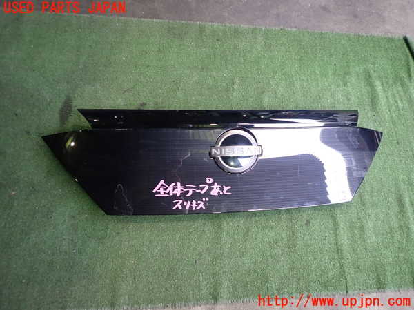 2UPJ-28991050]日産サクラ(SAKURA)(B6AW)ラジエターグリル 中古_m0001.jpg